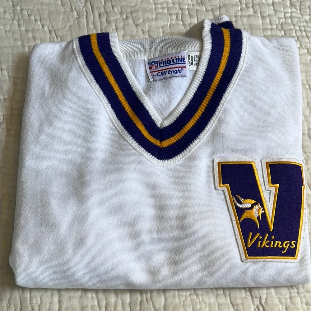 NFL Letter Proline Engle VNeck Sweatshirt  White Purple Vikings Football
